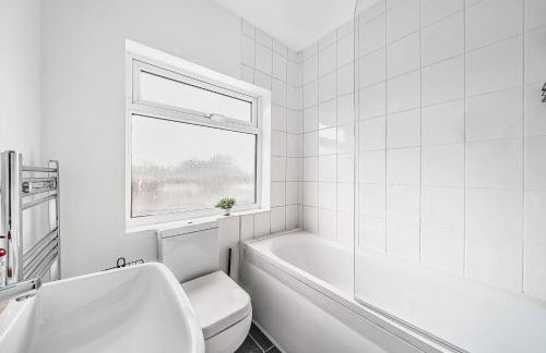 3-Bed, Sleeps 6, Near M1/M62 - Foto 7