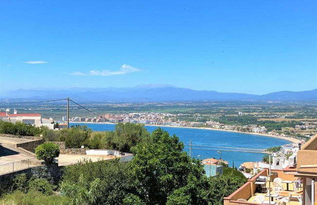 Apartment in Rosas Near Platja de Sta Margarida - Photo 23