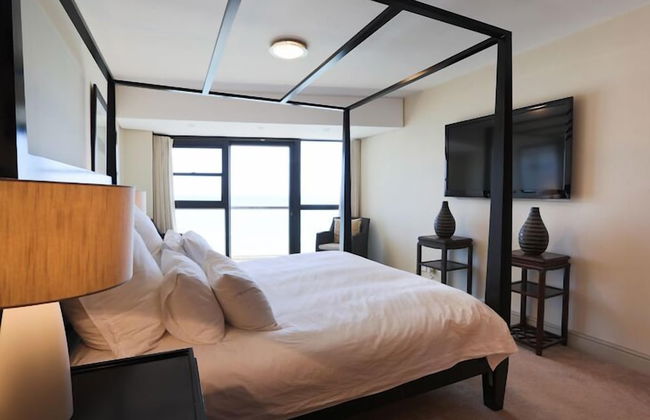 Loddeys Ocean View Apartments - Photo 3