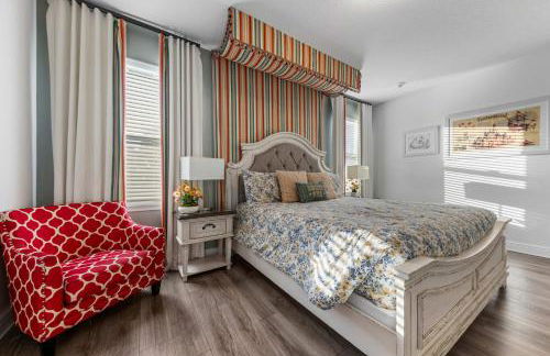 Happiest Home on Earth - Custom Pirate & Nature Bunks 8 King Suites Theater & Pool - Foto 18