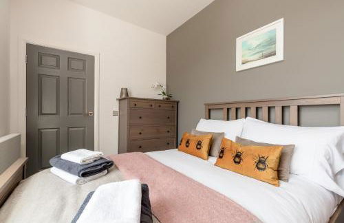 19th Century Luxury Lodge with Hot-Tub - Foto 48