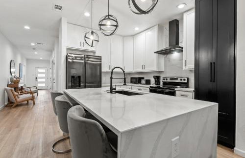 Modern Gem Near Downtown! - Foto 1