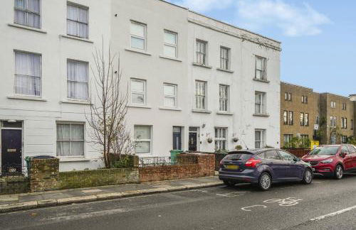 Stylish Kentish Town HomePrivate Garden Jacuzzi - Foto 22