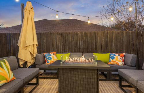 Texas Willow Ranch - Epic Luxury Retreat with Pool, Game room, Soccer, BBQ, Fire table - Foto 74