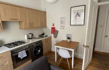 Bright 2 bedroom apartment near the meadows - Foto 10