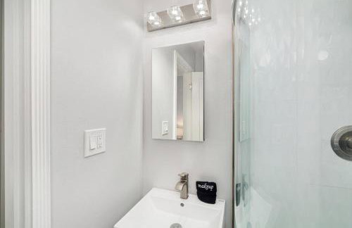 Marbella Lane - Immaculate & Cozy 3BR Home - Foto 19