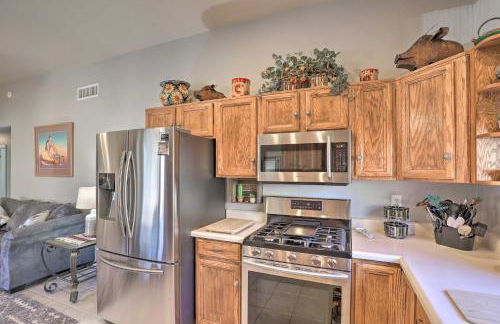 Desert Gem with Patio and Grill, Near Oracle St Park! - Foto 8