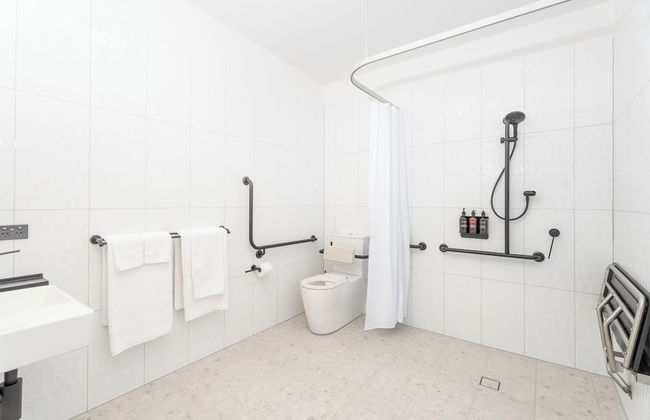 Clare Hillside Apartments - Photo 39