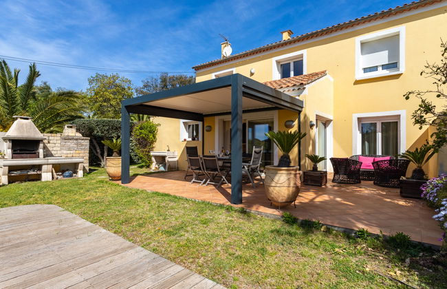 3 bedroom House in Bormes-les-Mimosas with private pool and garden - Photo 20