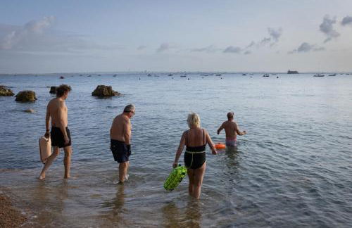 Saltwater Lodge - Air Conditioned 75yrd to the sea - Photo 31