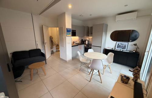 Studio moderne au cœur du 6e 8e - Foto 1