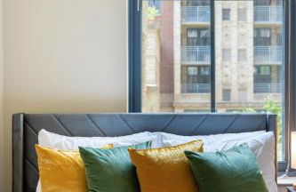 Luxury Stay-Free Parking-Amazon HQ-Nearby DC-Wifi-Pool-Gym - Photo 69