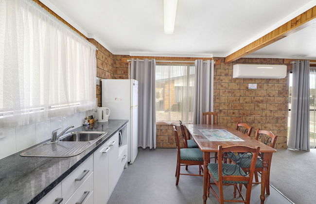 Kellraine Holiday Units - Photo 11