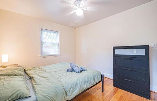5BR 2 Bath Bath Near UMD and Metro to DC! - Foto 14