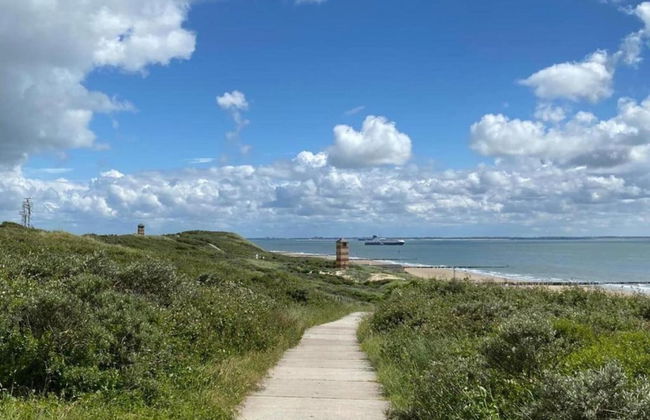 Sunny Zeeland Getaway - Photo 28