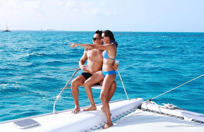 Catamarán Deluxe a Isla Mujeres con Barra Libre desde Cancún - Foto 3
