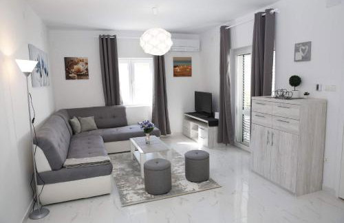 Family-friendly holiday home with private pool near Vodice - Foto 13