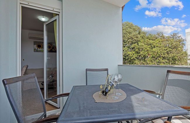 Mery's Sunny Pool Apartment - Foto 16