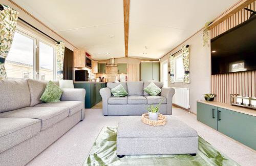 The Retreat - An Luxurious Caravan in Towyn, Wales - Photo 6