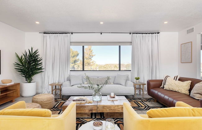 Lava Rocks by Avantstay Gorgeous Desert Haven w/ Pool, Hot Tub, Fire Pit & Ping Pong! - Foto 12