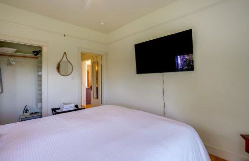 Golden Gate and Sunset Views! Classic Berkeley Home - Photo 16