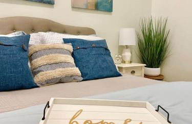 A Perfect Getaway in the Heart of the Action - Photo 17