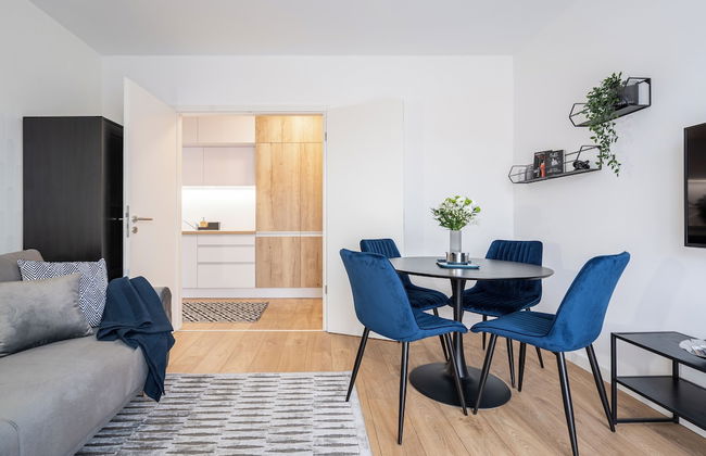 The Rose Garden Apartments - Photo 33