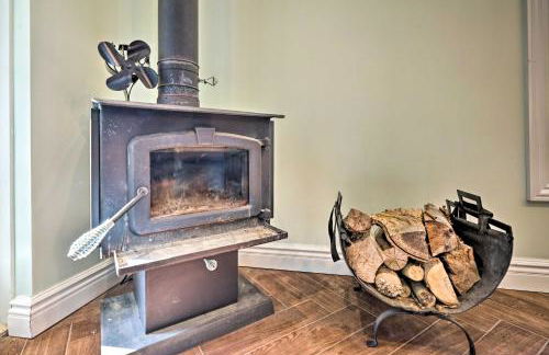 Poconos Cottage with Sauna about 10 Mi to Camelback! - Foto 10