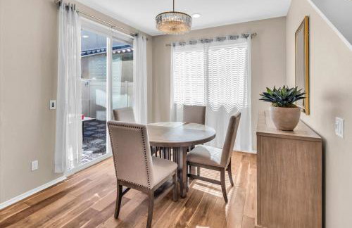 Stylish 3br 3 Bth w fireplace - Foto 17