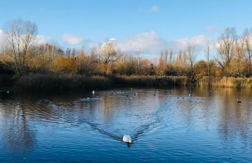 Voyager Haus Apartments, EV Charging Stations, London Heathrow Airport, LHR, Terminal 4, RE-Energise & GO - Foto 76