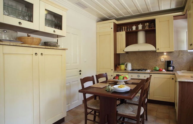 Spacious Villa in Vasiliki with Swimming Pool & Hot Tub - Foto 10