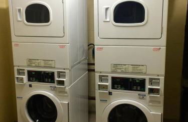 Ocean View Balcony steps from Restaurants, Peacock Park & Marina - Foto 18