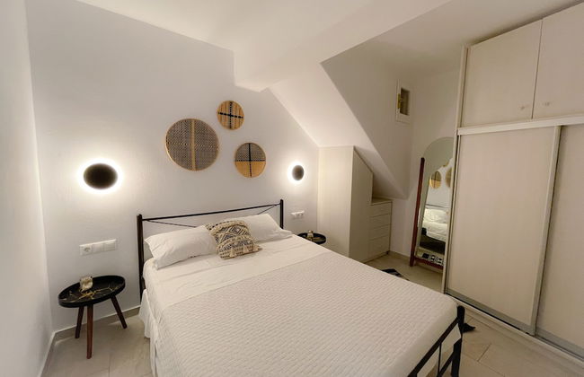 Mykonos Dot Apartments - Photo 7