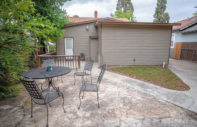 Large 3br/2ba Family Home W/patio Near Downtown! - Foto 23