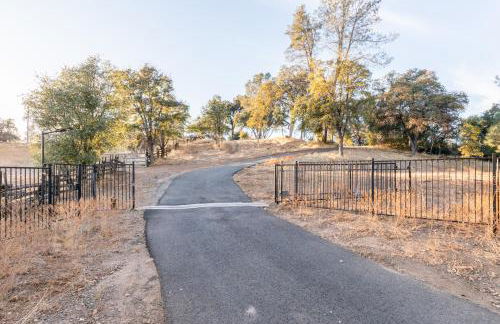 Rolling Oaks Ranch - 200 Acres of Lakeside Beauty & Countryside Serenity - Foto 7