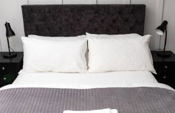 Modern cottage! 5 mins from central line! - Foto 8