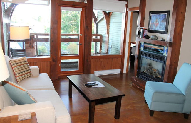 Ocean's Edge - Photo 23