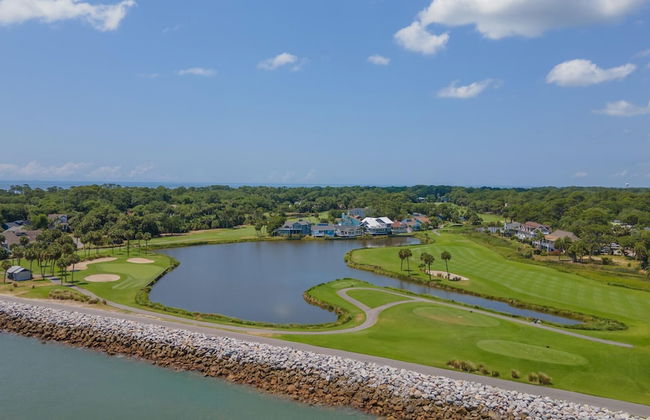 5 Bed Sleeps 12 With Water Views - Photo 35