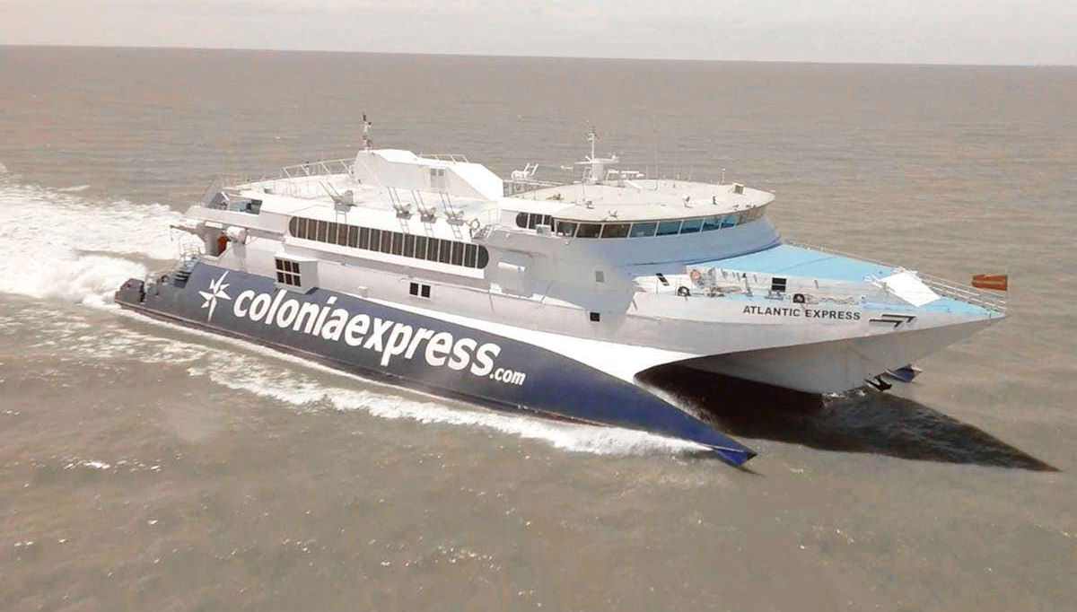 Ferry entre Colonia del Sacramento y Buenos Aires