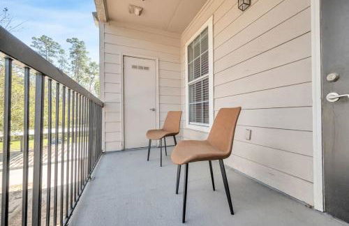 Charming 1BR Easy Access to The Woodlands - Photo 22