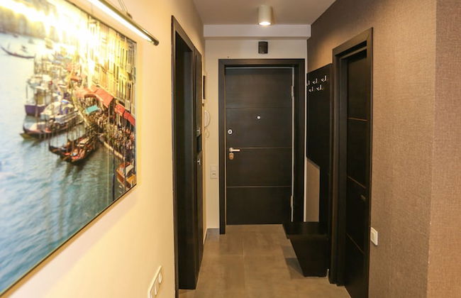 Hosthub 2 Bedroom near Dry Bridge SmartTV - Photo 22