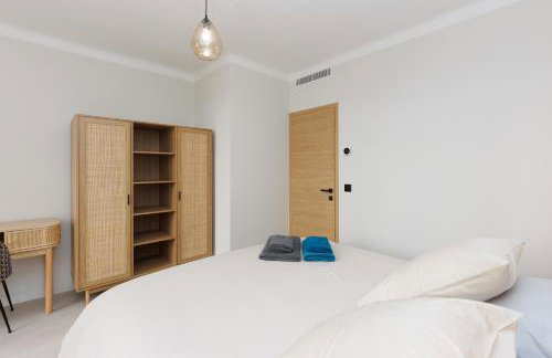 Sublime 2 Chambres Calme Confortable 5 min à pied Palais Plages Forville - Photo 12