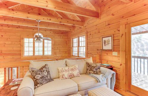 Toccoa Waterfront Hideaway Hot Tub and Fire Pit! - Foto 15