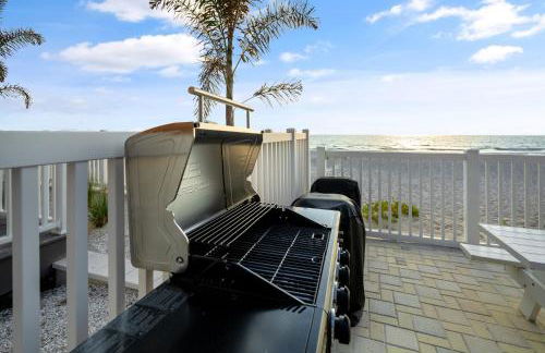 Beautiful Sunsets just Steps from Beach with King Bed and Queen Sleeper Sofa - Foto 23