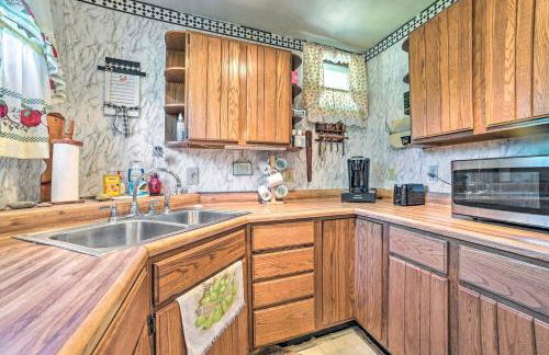 Petoskey Schoolhouse in Countryside Setting! - Foto 10