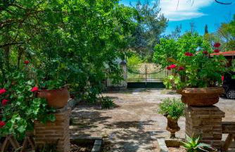 Yiolanda Pool Villa by "Elite" - Foto 9