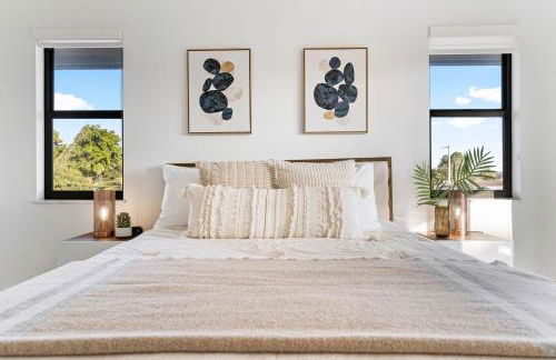 April Sale! 4BR - Private Yard, Grill, Soaking Tub, Near Coral Gables & MIA Airport - Foto 14