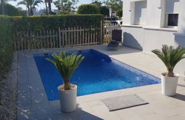 Villa mit privatem Pool, zentrumsnah - Foto 2