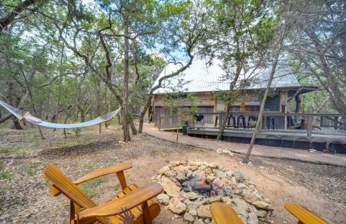 Horse Thief Inn Cabin Retreat with Deck and Hot Tub! - Foto 28