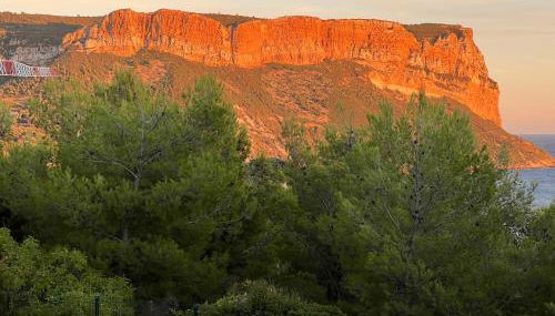 Magnifique Appartement à Cassis,Parking,2 pas du Port - Photo 4